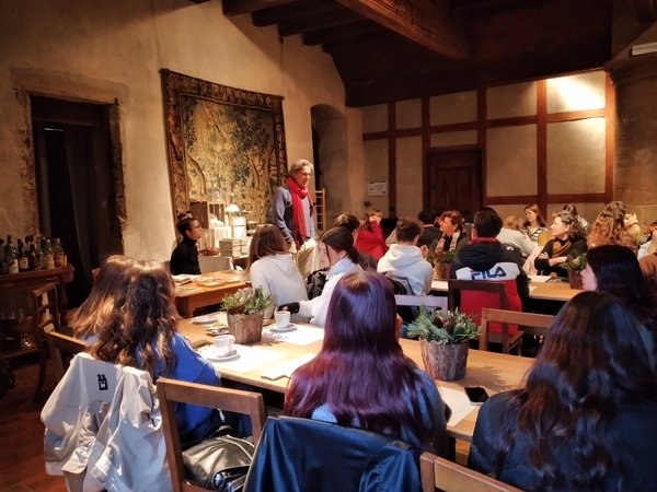 Meichtry vor den Studenten